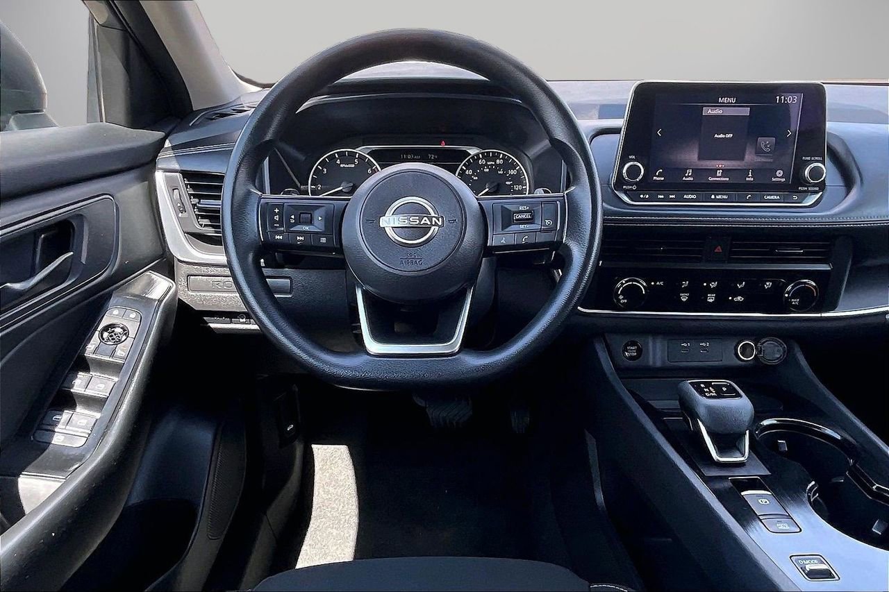 Used 2024 Nissan Rogue S image 12