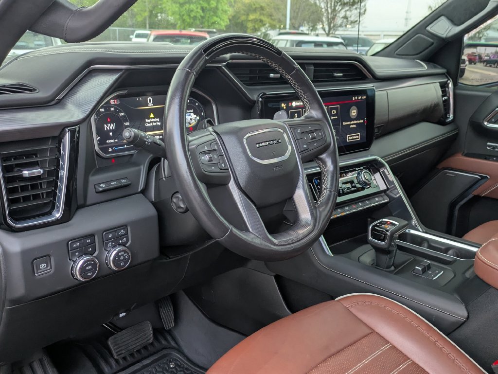 Used 2024 GMC Sierra 1500 Denali Ultimate AWD/4WD image 28