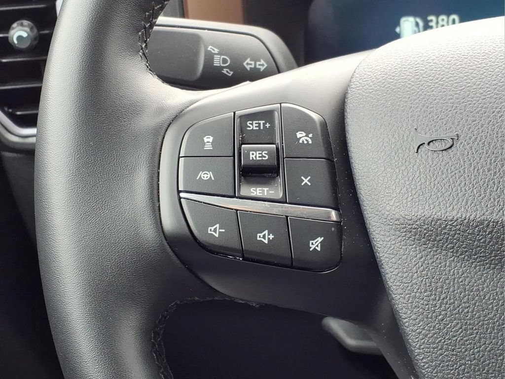 Used 2025 Ford Bronco Sport Outer Banks w/ Outer Banks Tech Package+ AWD/4WD image 6