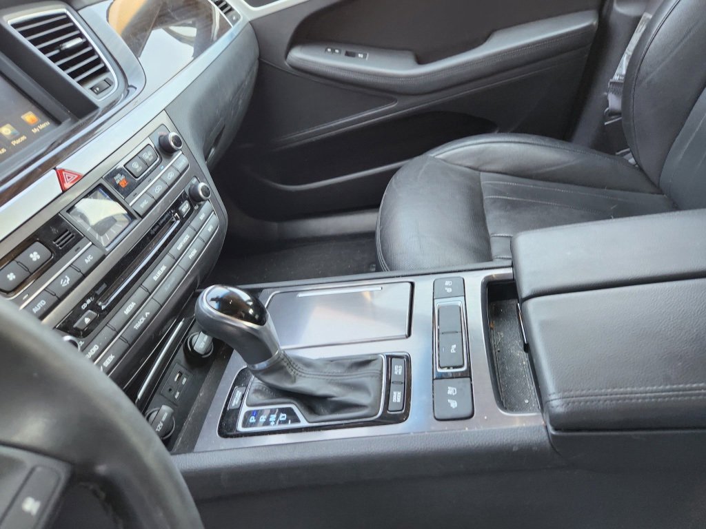 Used 2017 Genesis G80 3.8 w/ Option Group 02 image 11