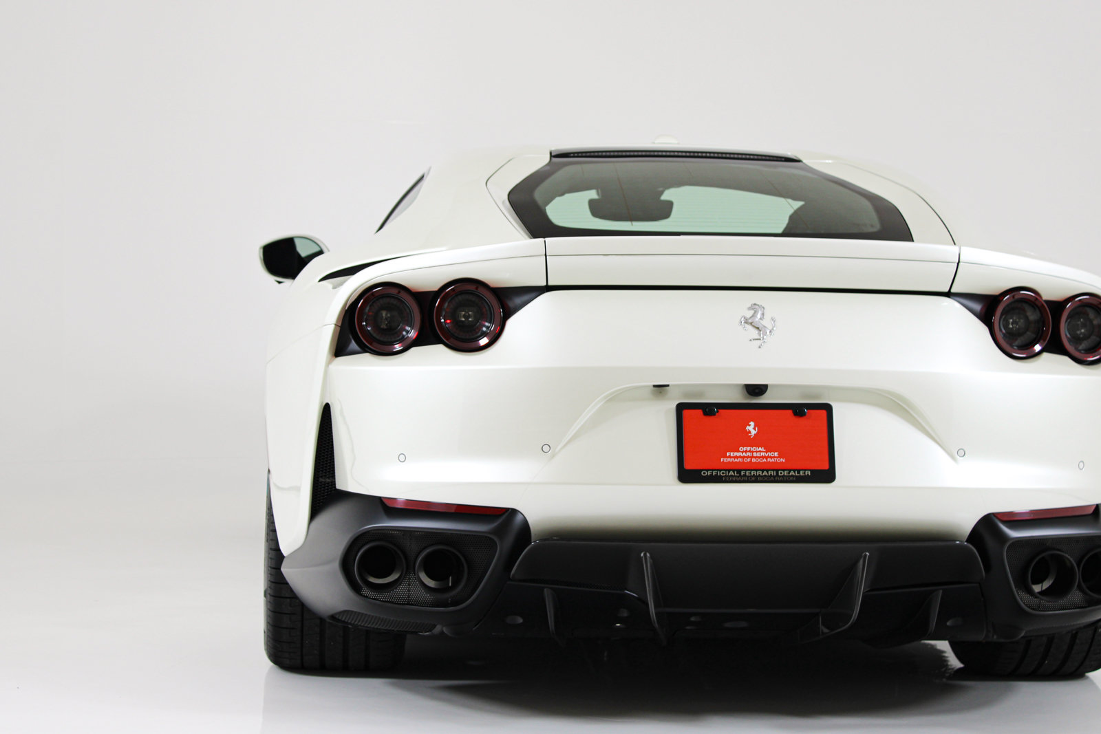 Used 2020 Ferrari 812 Superfast RWD image 23