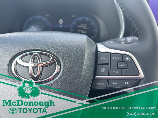 New 2026 Toyota Highlander Limited AWD/4WD image 24