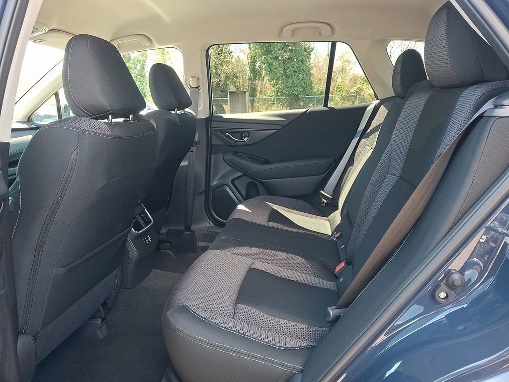Used 2025 Subaru Outback Premium image 10