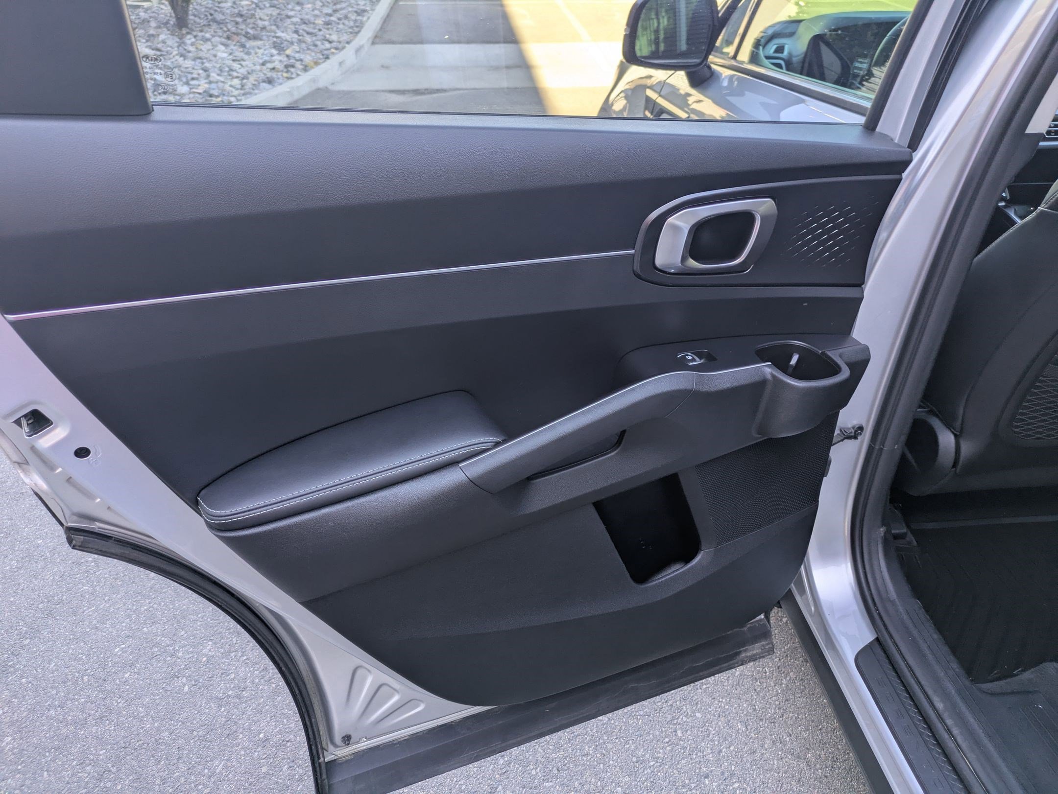 Used 2021 Kia Sorento S image 28