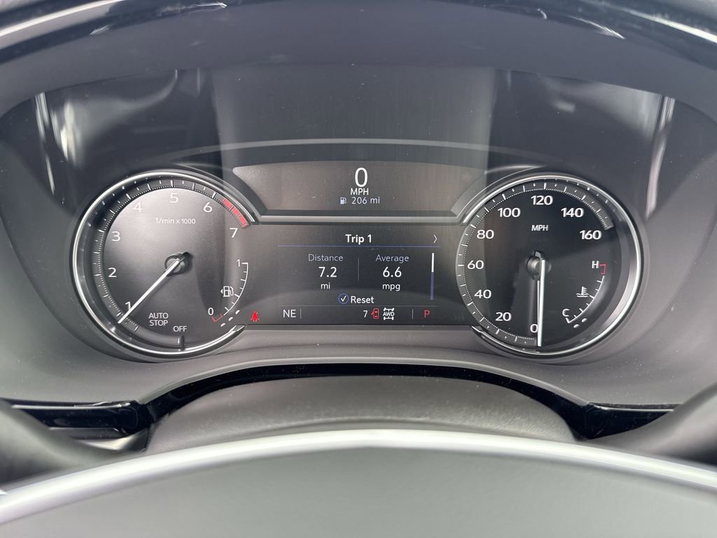 New 2026 Cadillac XT5 Luxury image 15