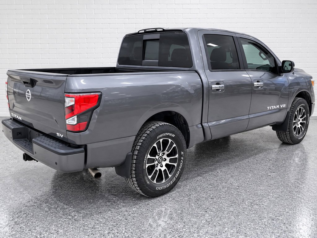 Used 2020 Nissan Titan SV w/ SV Convenience Package RWD image 4