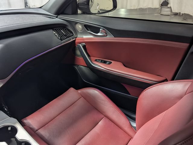 Used 2021 Kia Stinger GT1 RWD image 8