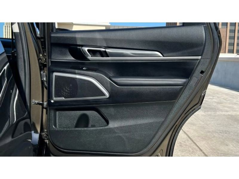Used 2022 Kia Telluride S image 16