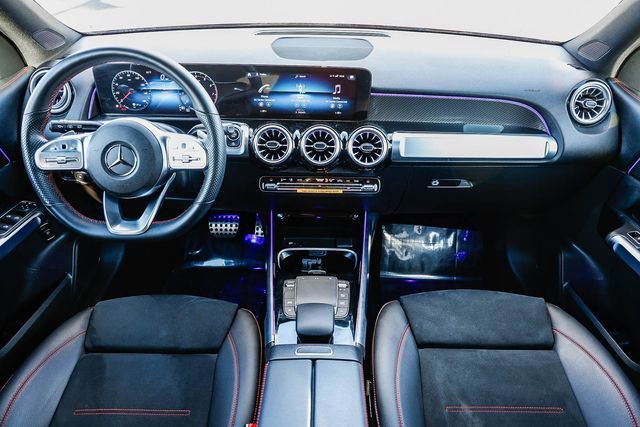 Used 2023 Mercedes-Benz GLB 250 4MATIC image 10