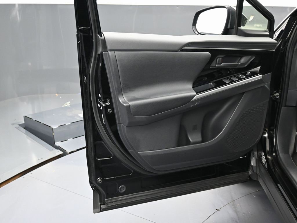 Used 2024 Toyota bZ4X XLE w/ Weather Package image 38