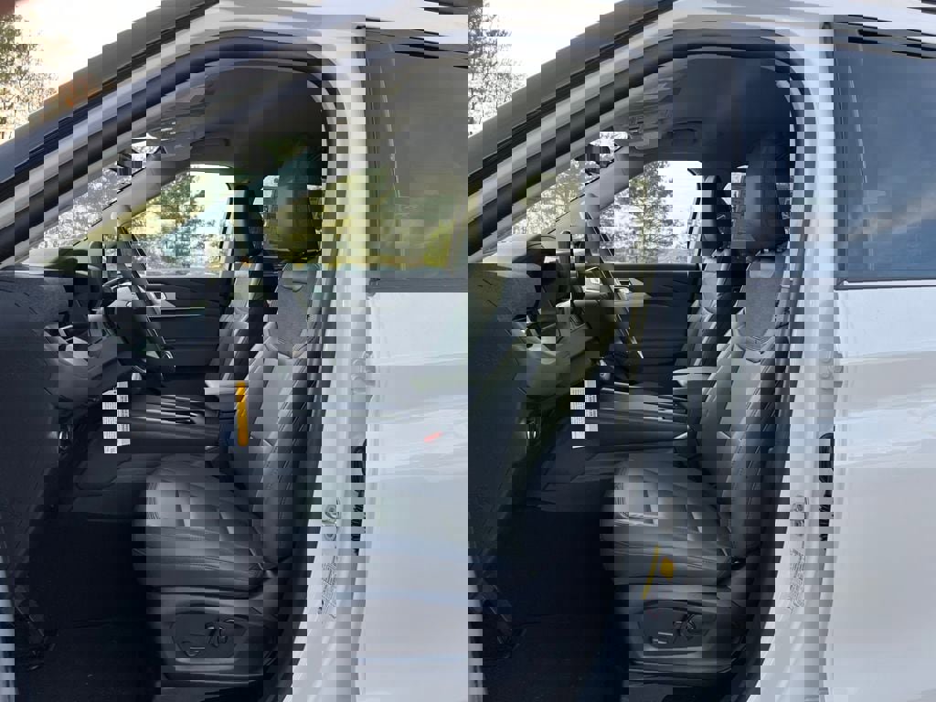 New 2026 Ford Explorer Active image 10