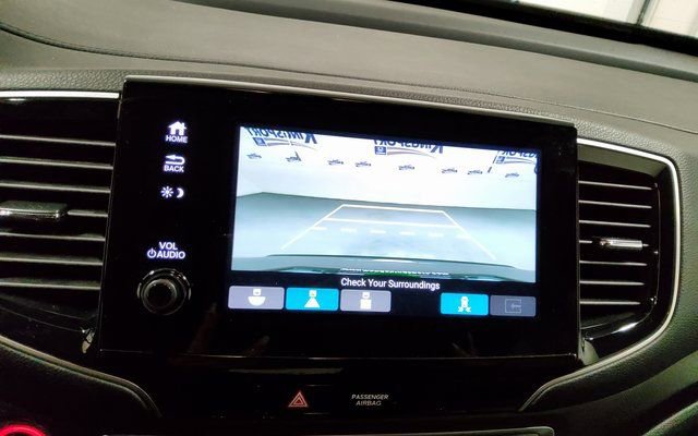 Used 2023 Honda Passport TrailSport image 36