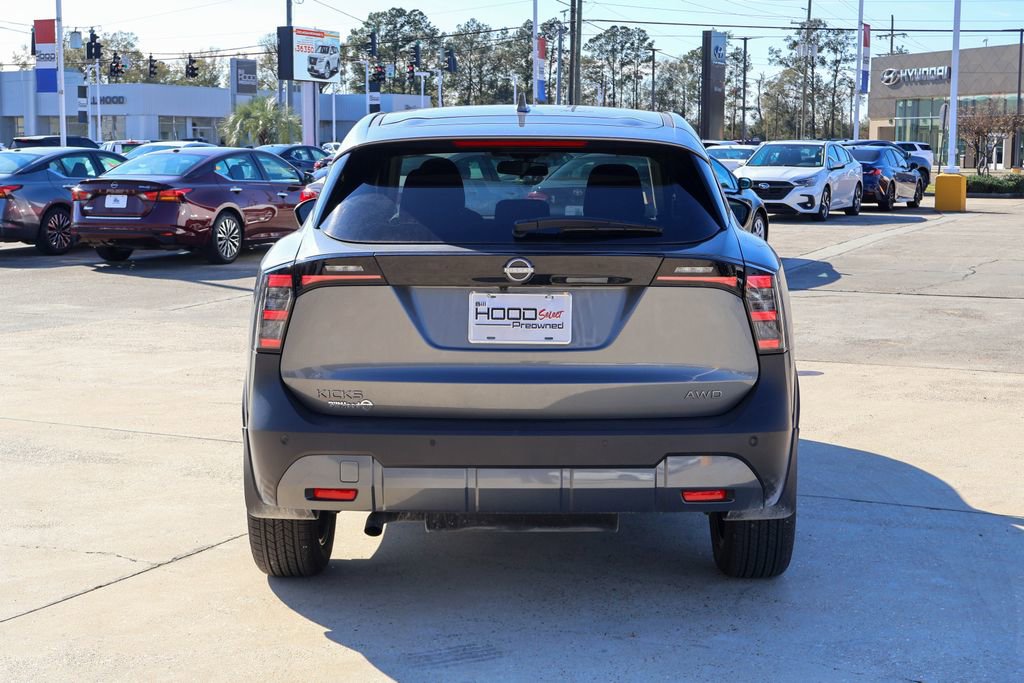Certified 2025 Nissan Kicks SV image 15