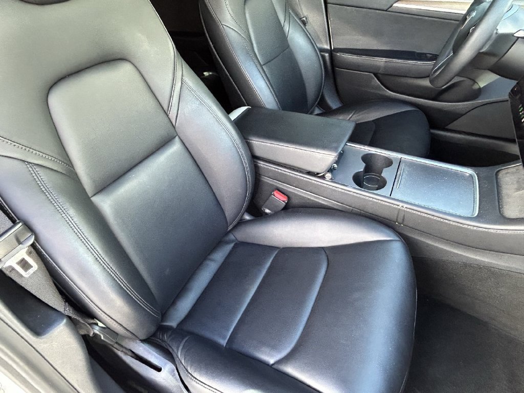 Used 2021 Tesla Model 3 Standard Range Plus RWD image 9