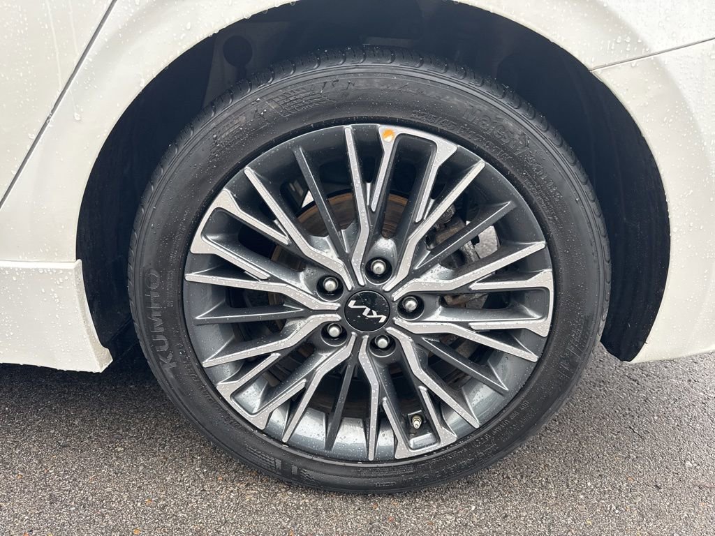 Used 2023 Kia Forte GT-Line w/ GT-Line Premium Package image 26