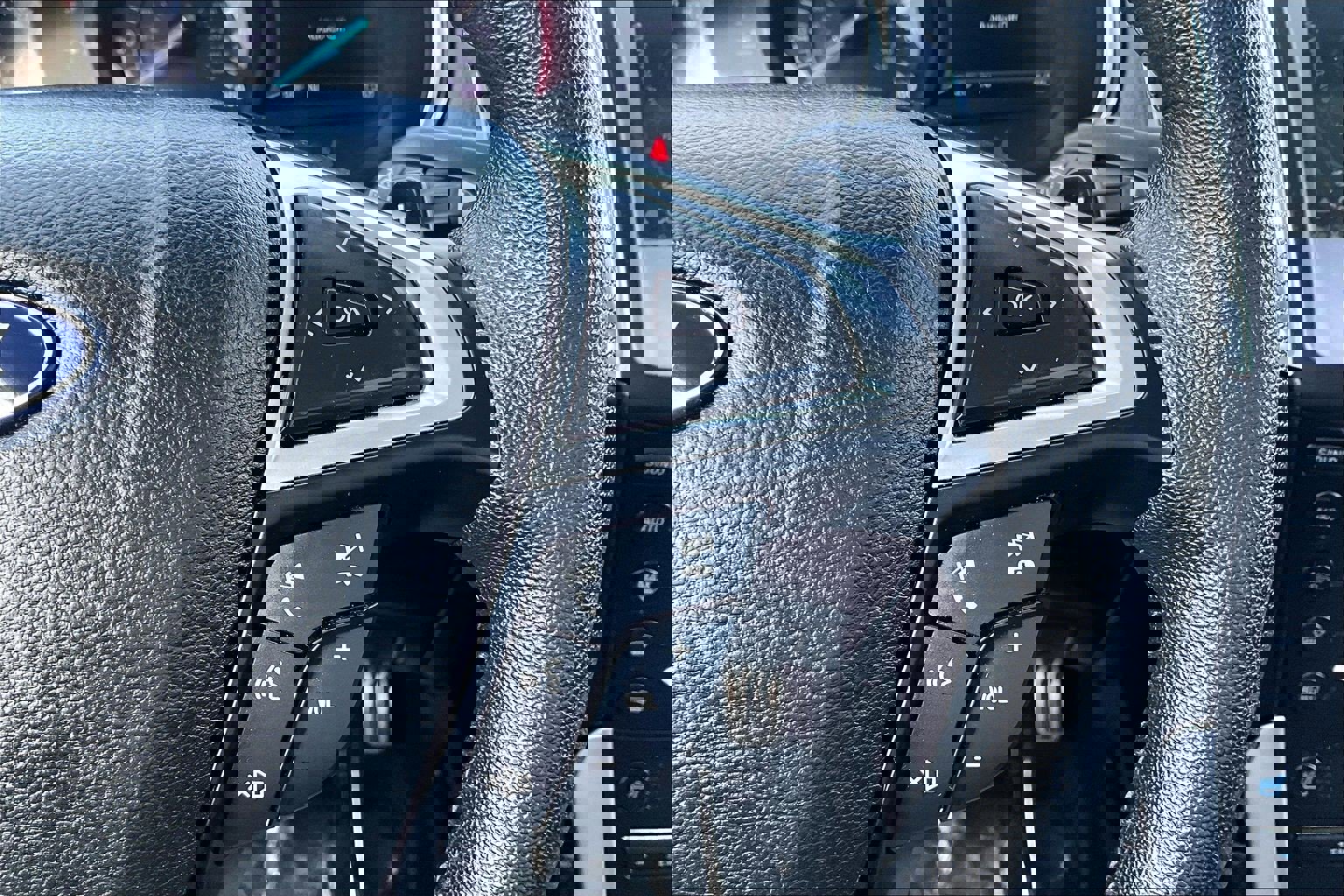 Used 2018 Ford Edge Sport w/ Equipment Group 401A image 18