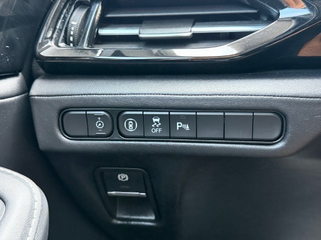 Used 2024 Acura MDX w/ Technology Package FWD image 31