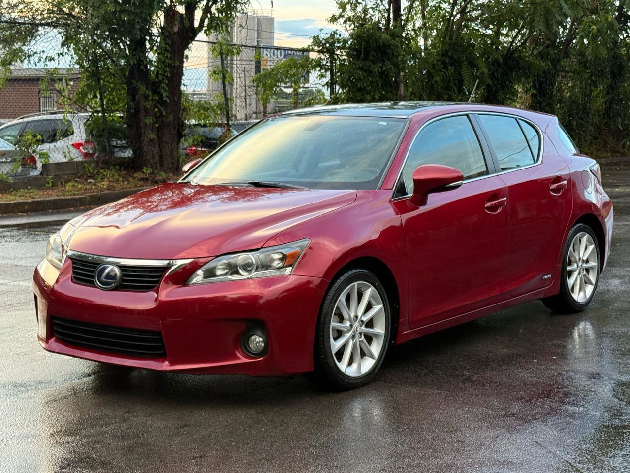 Used 2011 Lexus CT 200h Premium w/ Premium Audio Pkg FWD image 6
