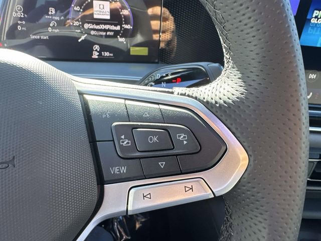 New 2026 Volkswagen Tiguan SE R-Line FWD image 19