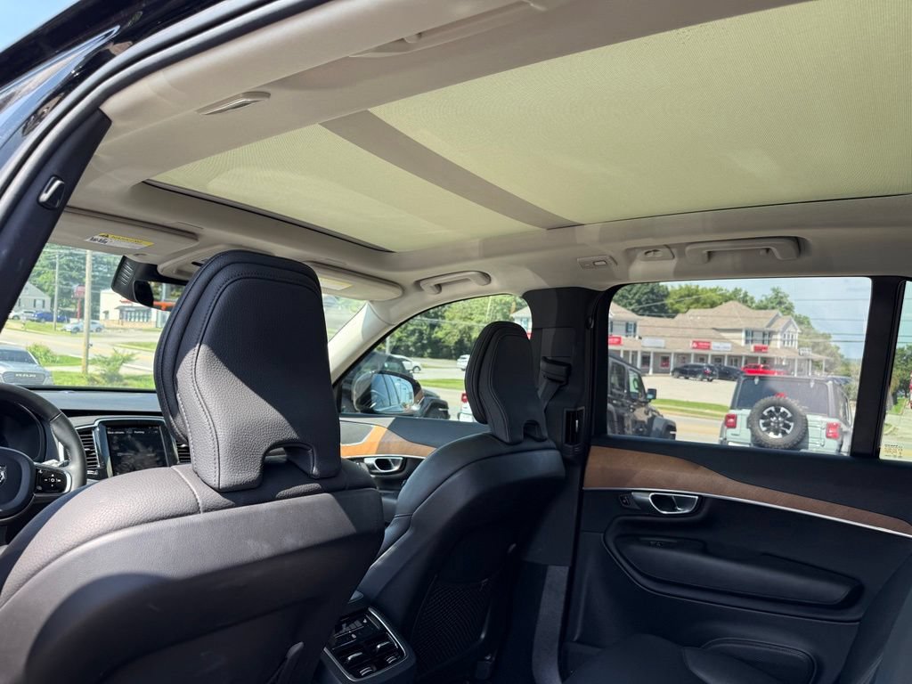 Used 2024 Volvo XC90 B6 Plus AWD/4WD image 24