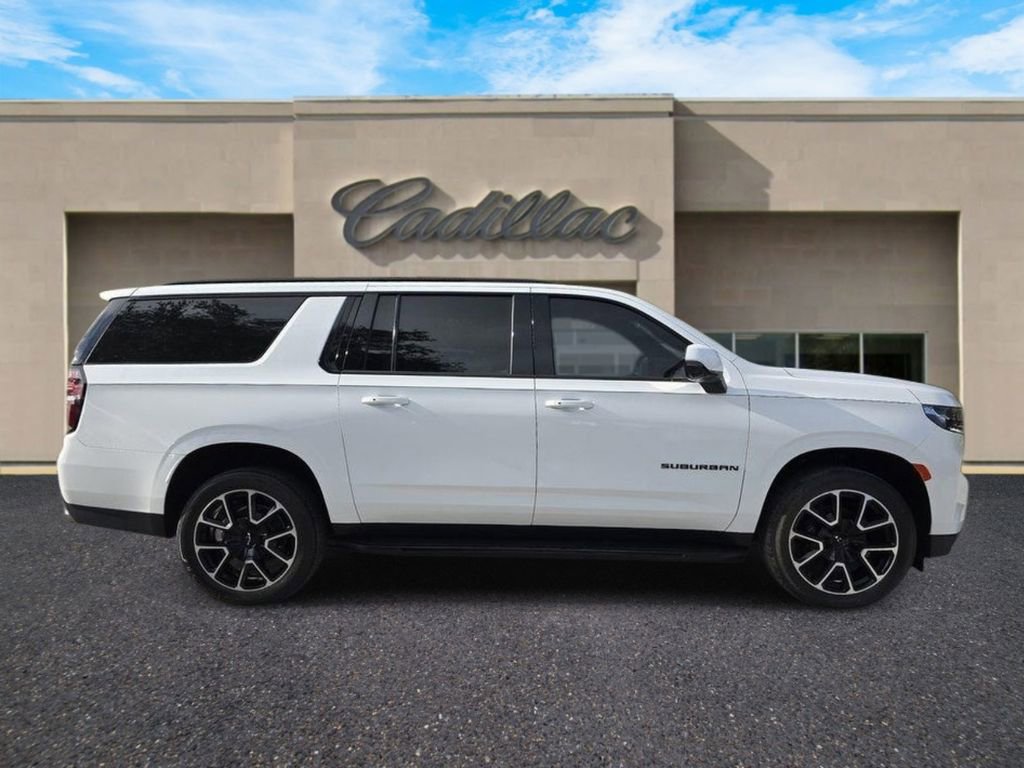 Used 2024 Chevrolet Suburban RST w/ Sport Performance Package RWD image 3