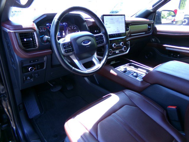 Used 2024 Ford Expedition Limited AWD/4WD image 14