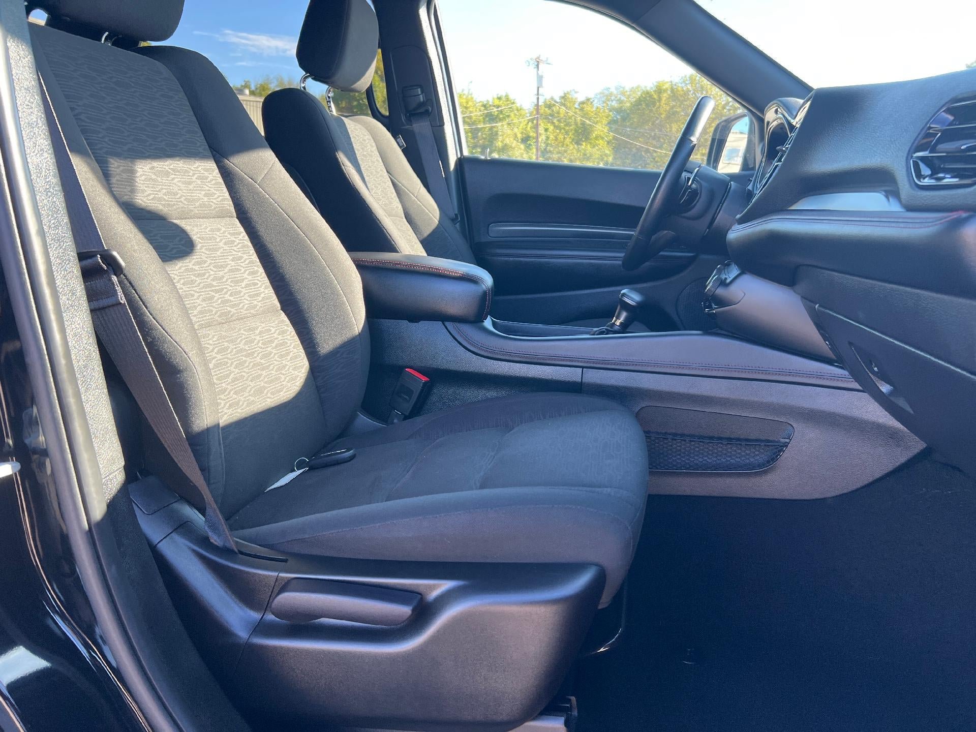Used 2025 Dodge Durango GT AWD/4WD image 9