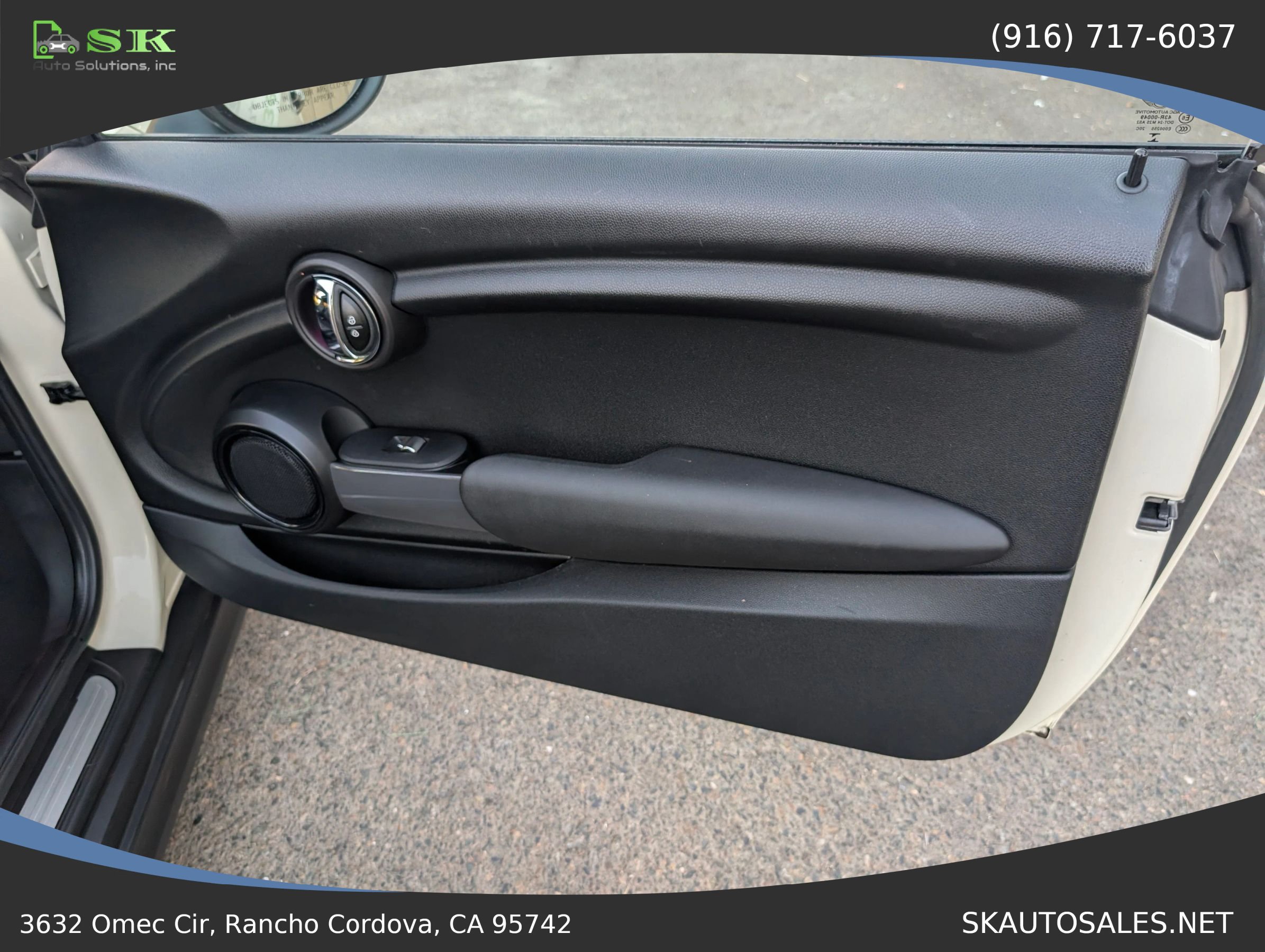 Used 2014 MINI Cooper 2-Door Hardtop FWD image 33