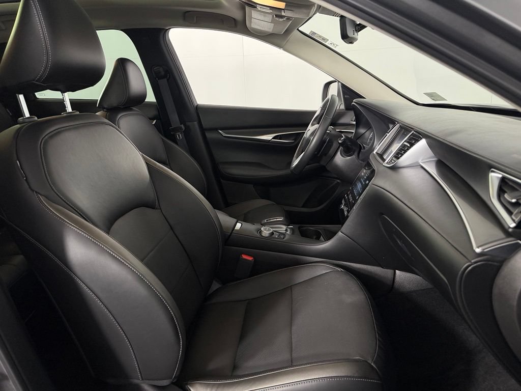 Used 2025 INFINITI QX50 Luxe AWD/4WD image 33