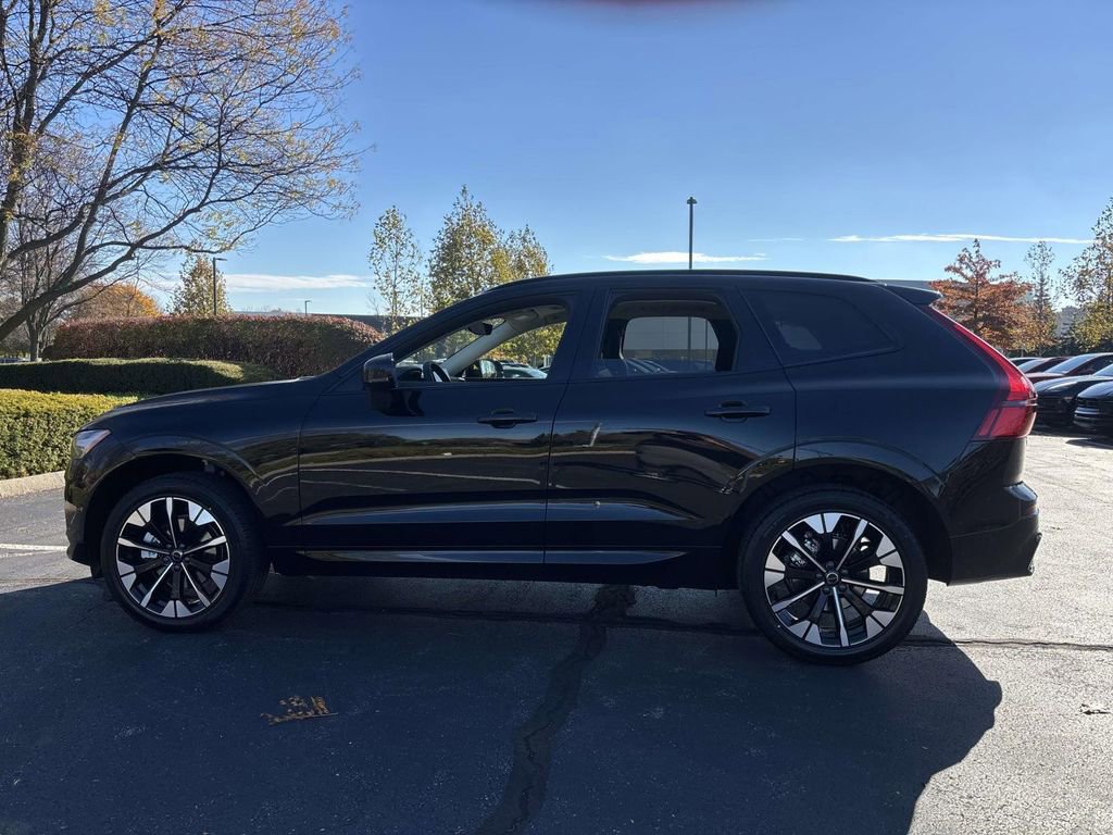 New 2026 Volvo XC60 B5 Plus w/ Protection Package Premier image 4