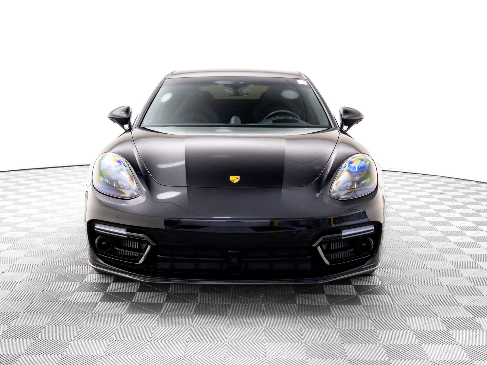 Used 2022 Porsche Panamera Turbo S image 9