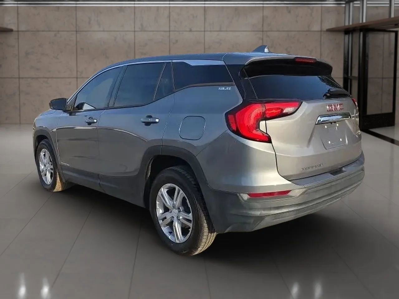 Used 2018 GMC Terrain SLE image 6