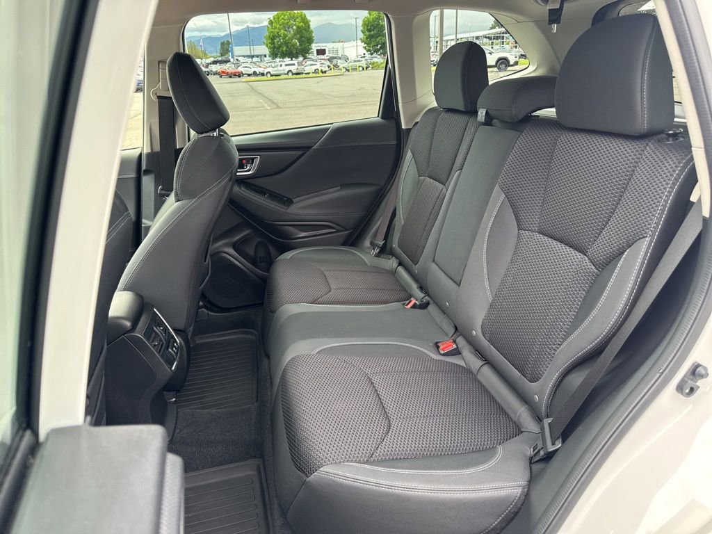 Used 2020 Subaru Forester Premium AWD/4WD image 11