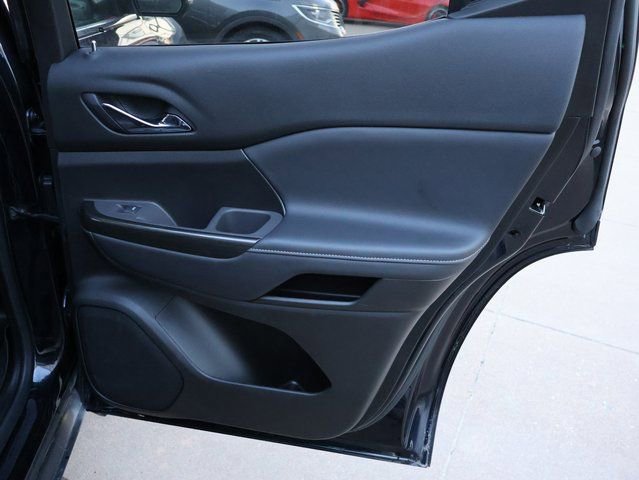 Certified 2022 GMC Acadia SLT w/ Technology Package image 14