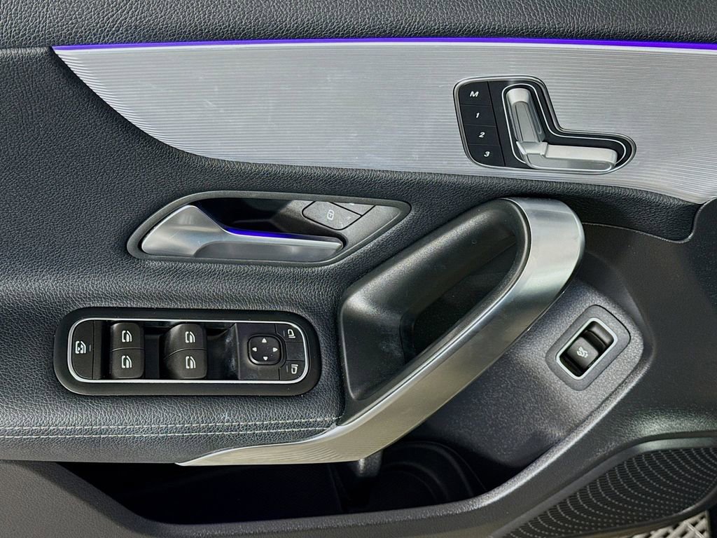Used 2021 Mercedes-Benz A 220 image 17