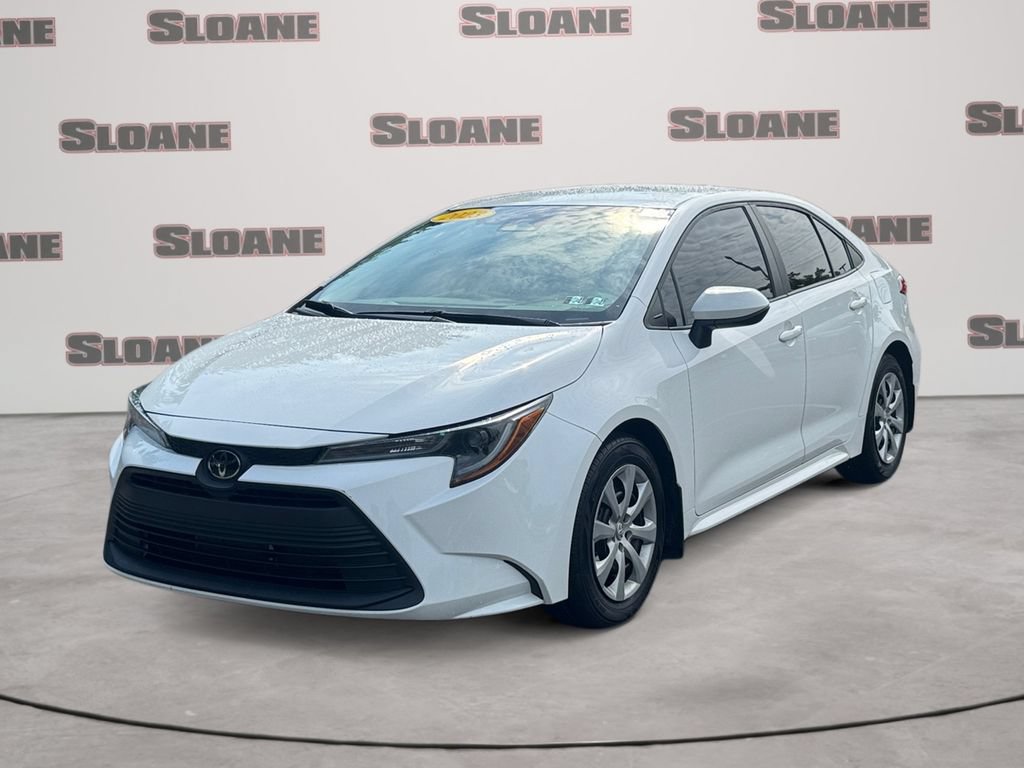 Used 2023 Toyota Corolla LE FWD image 1