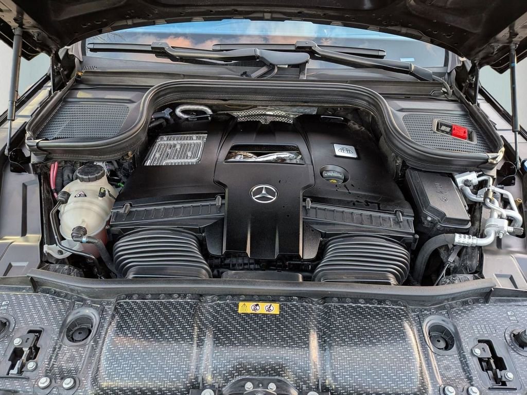 Used 2021 Mercedes-Benz Maybach GLS 600 4MATIC image 31