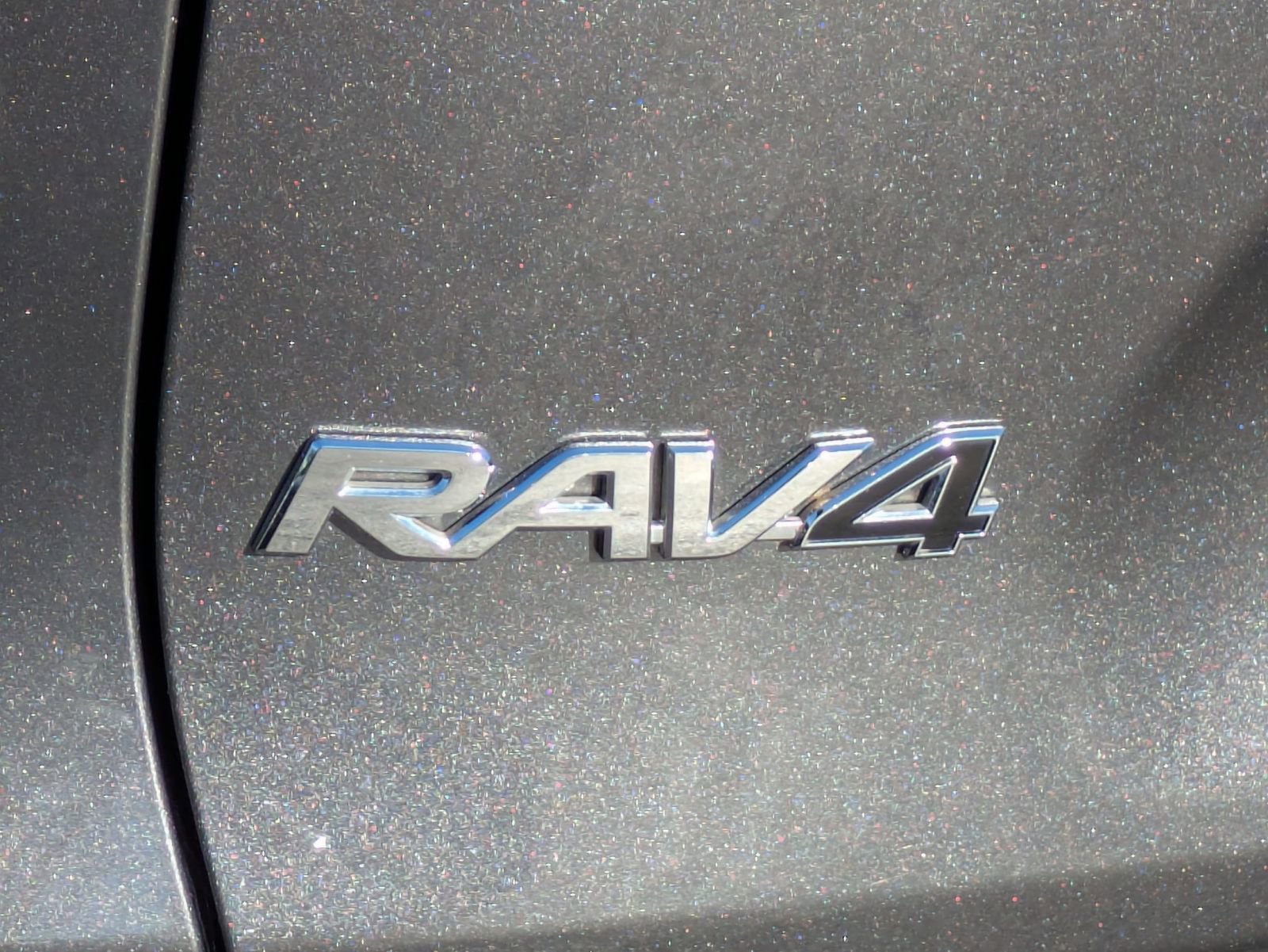 Used 2022 Toyota RAV4 XLE image 30