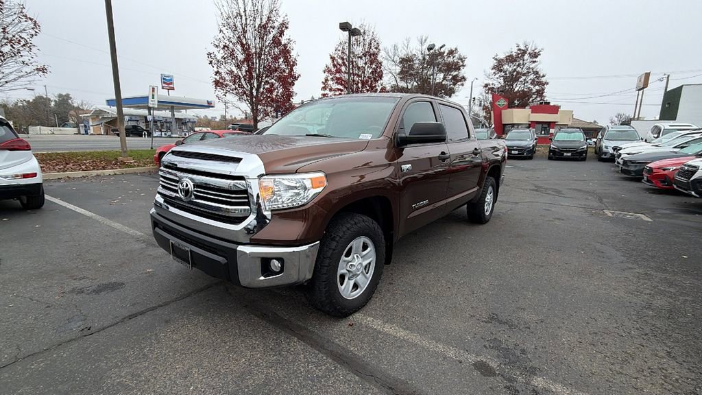 Used 2017 Toyota Tundra SR5 image 1