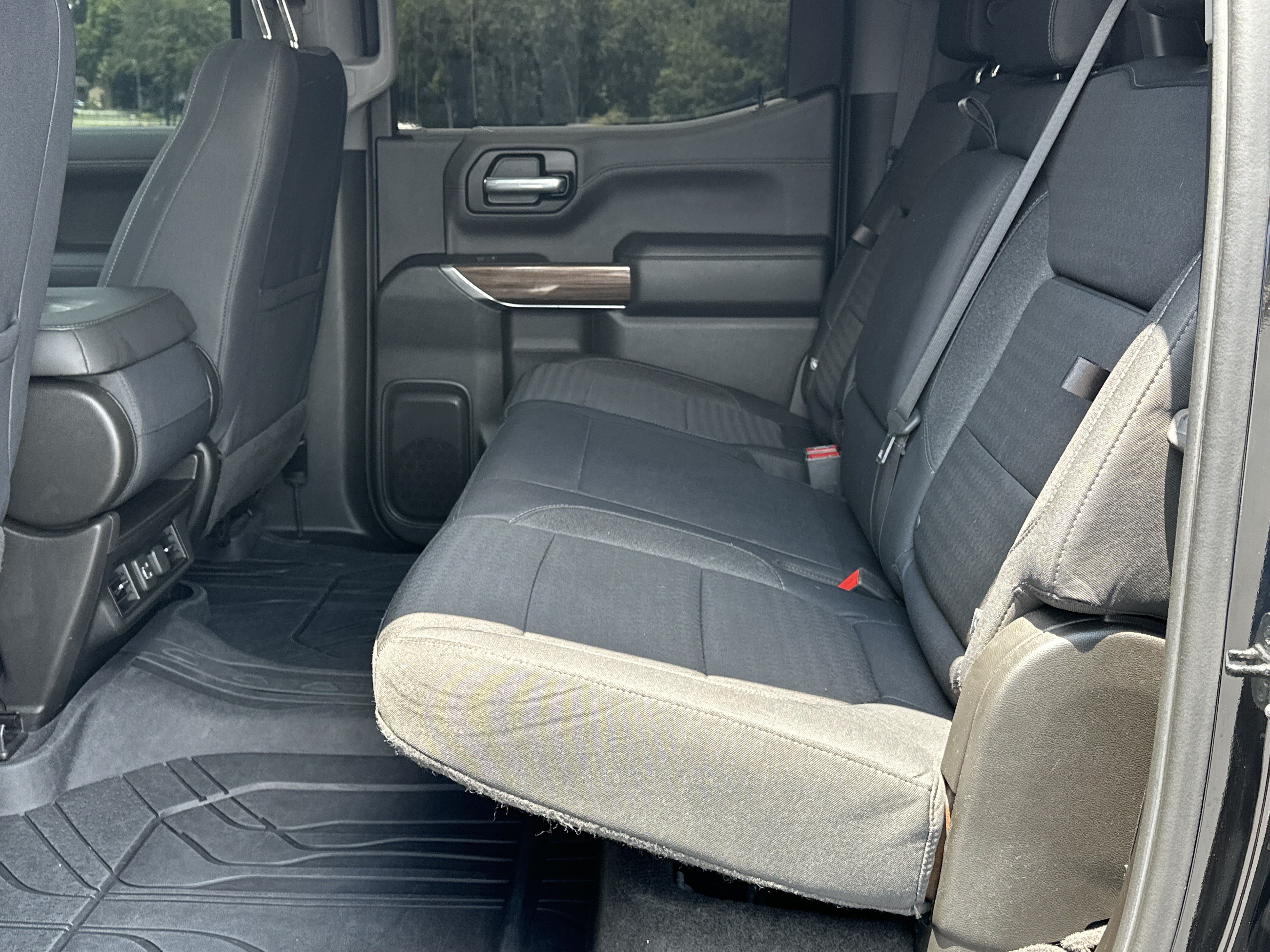 Used 2019 Chevrolet Silverado 1500 LT Trail Boss w/ Convenience Package AWD/4WD image 15