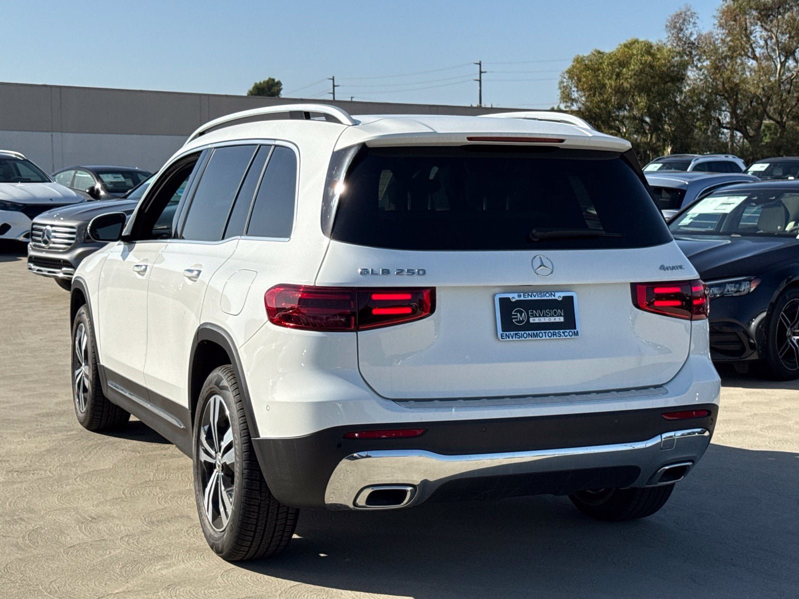 New 2026 Mercedes-Benz GLB 250 4MATIC image 8
