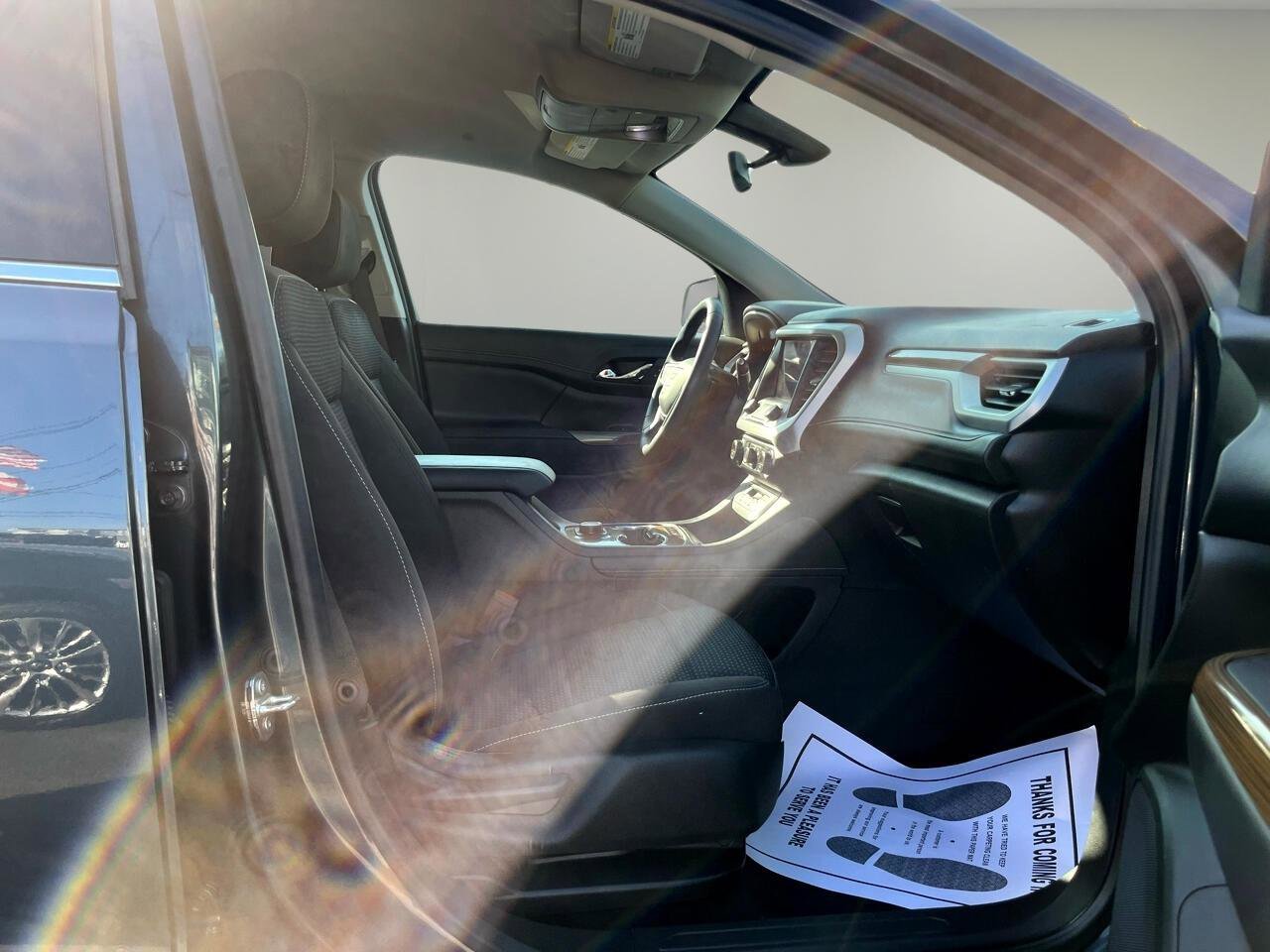 Used 2020 GMC Acadia SLE image 16