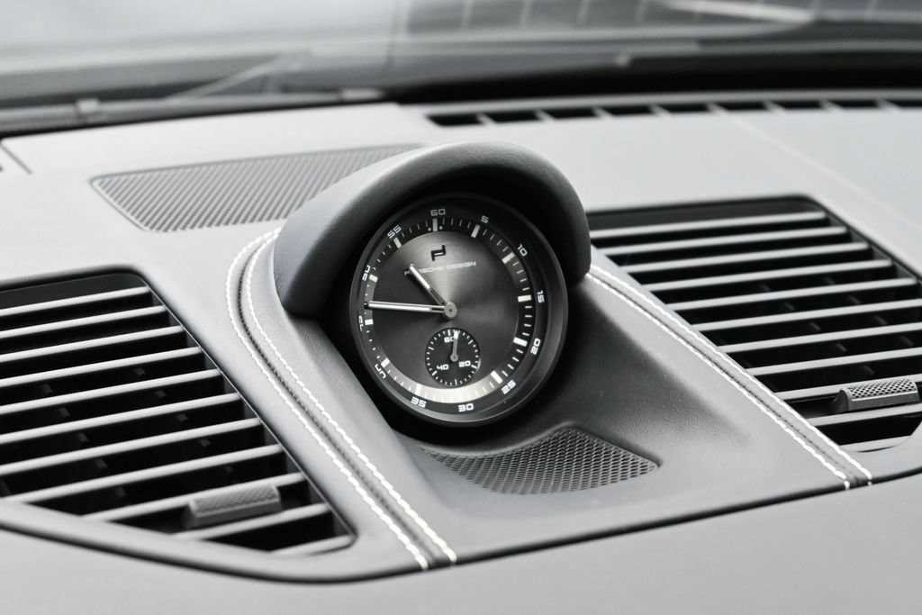 New 2026 Porsche 911 Carrera 4 GTS AWD/4WD image 19