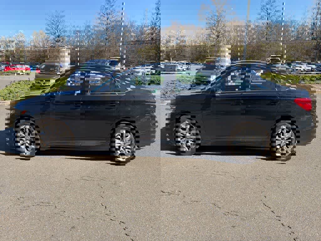 Used 2019 Honda Accord LX image 6