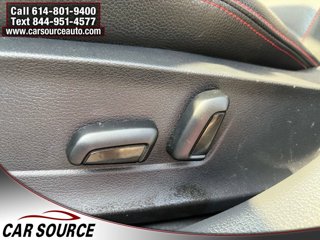 Used 2017 Volkswagen Jetta GLI FWD image 15