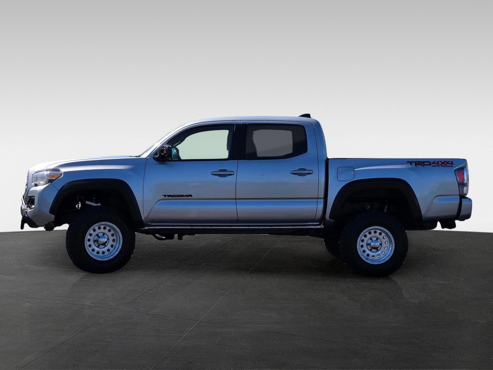 Used 2021 Toyota Tacoma TRD Off-Road w/ Technology Package AWD/4WD image 7