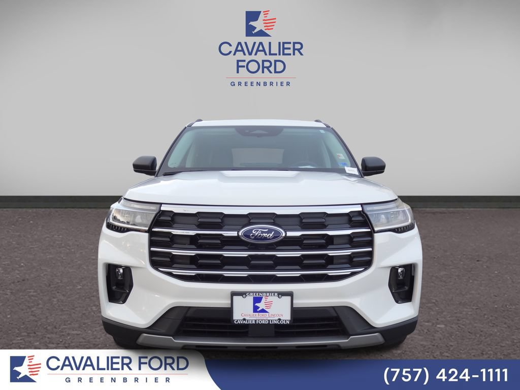 Used 2026 Ford Explorer Active w/ Active Comfort Package AWD/4WD image 5