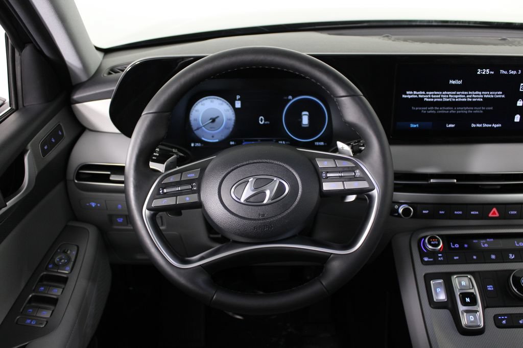 Certified 2025 Hyundai Palisade SEL FWD image 9