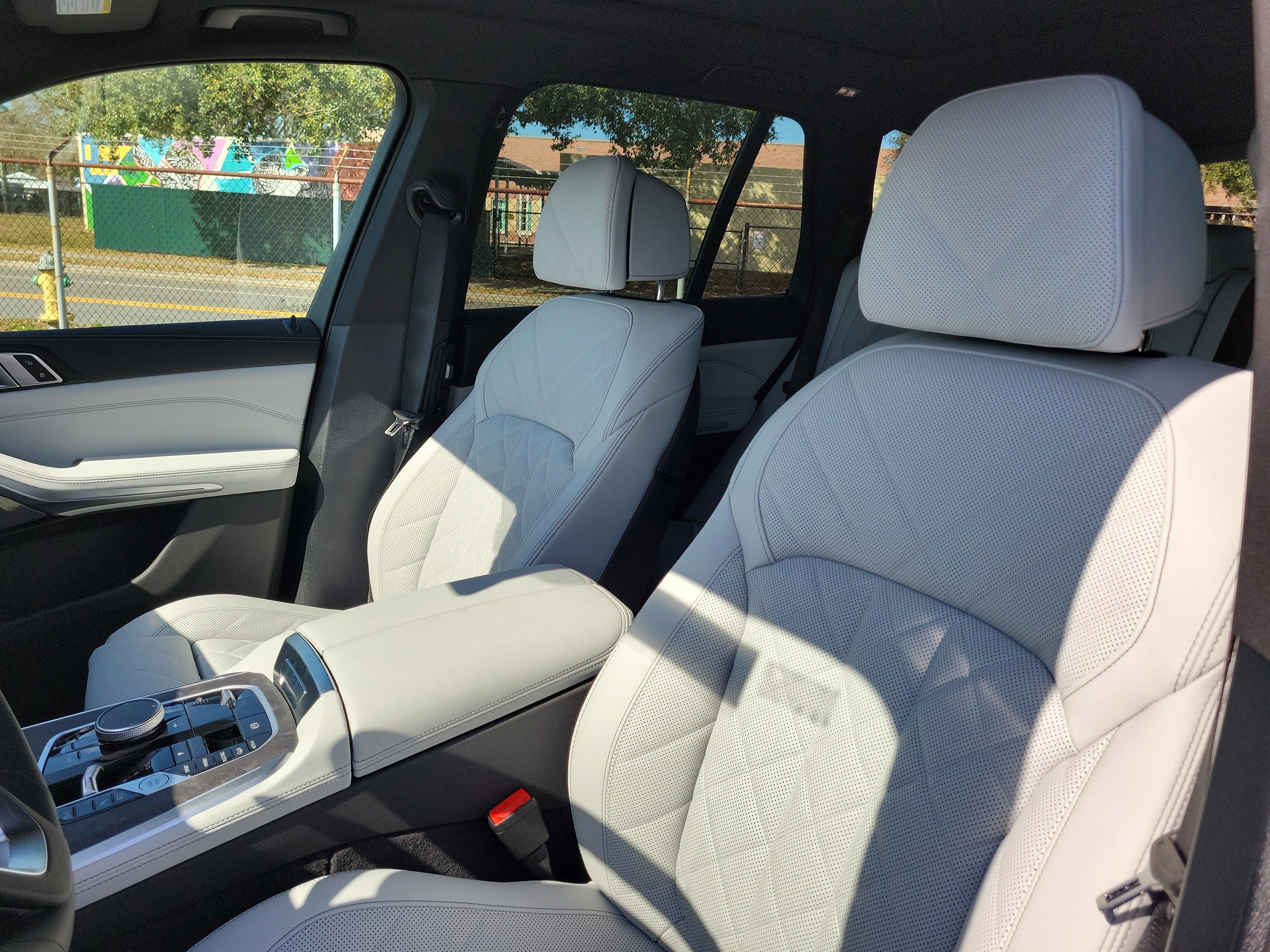 New 2026 BMW X5 xDrive50e image 17