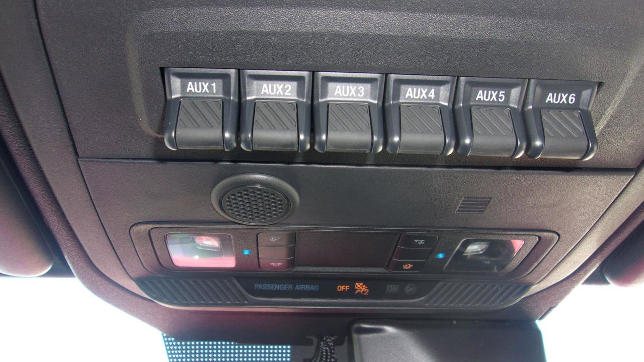 Used 2023 Ford Bronco Black Diamond w/ Sasquatch Package image 13